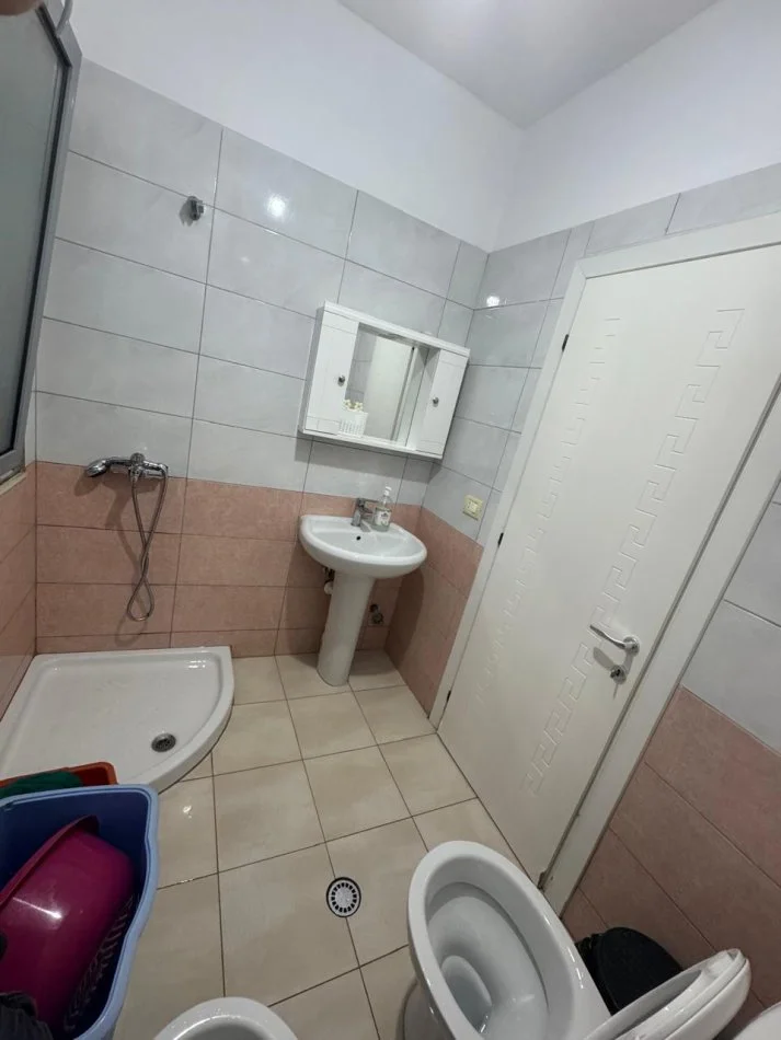 Himare, jap me qera apartament 1+1+Ballkon Kati 1, 70 m² 100 € /nata