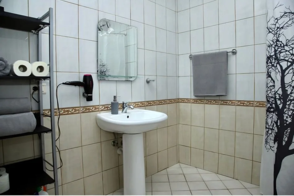 Tirane, jepet me qera apartament 2+1+Ballkon Kati 9, 125 m² 800 € (Qender)