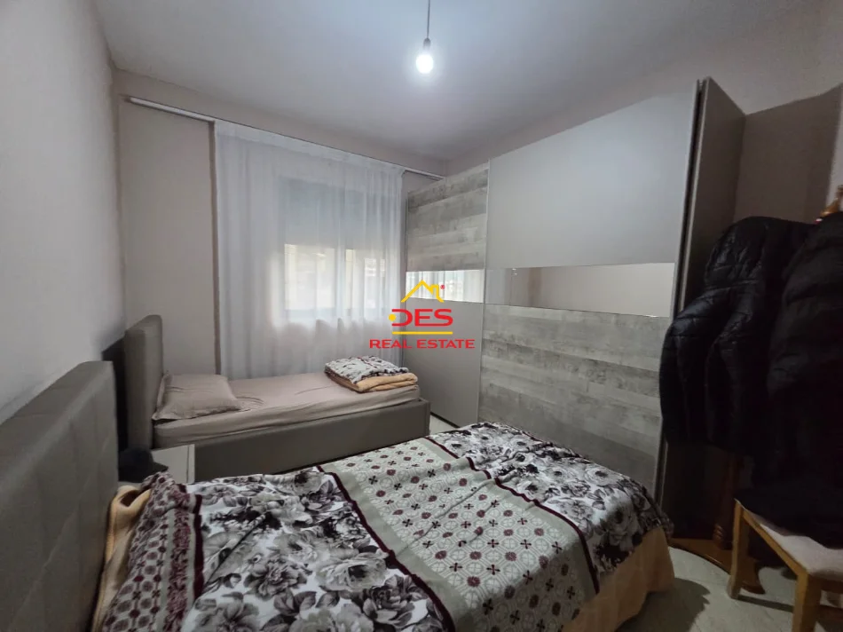 Vlore, shitet apartament 2+1+Ballkon Kati 3, 128 m² (Rruga Sadik Zotaj)