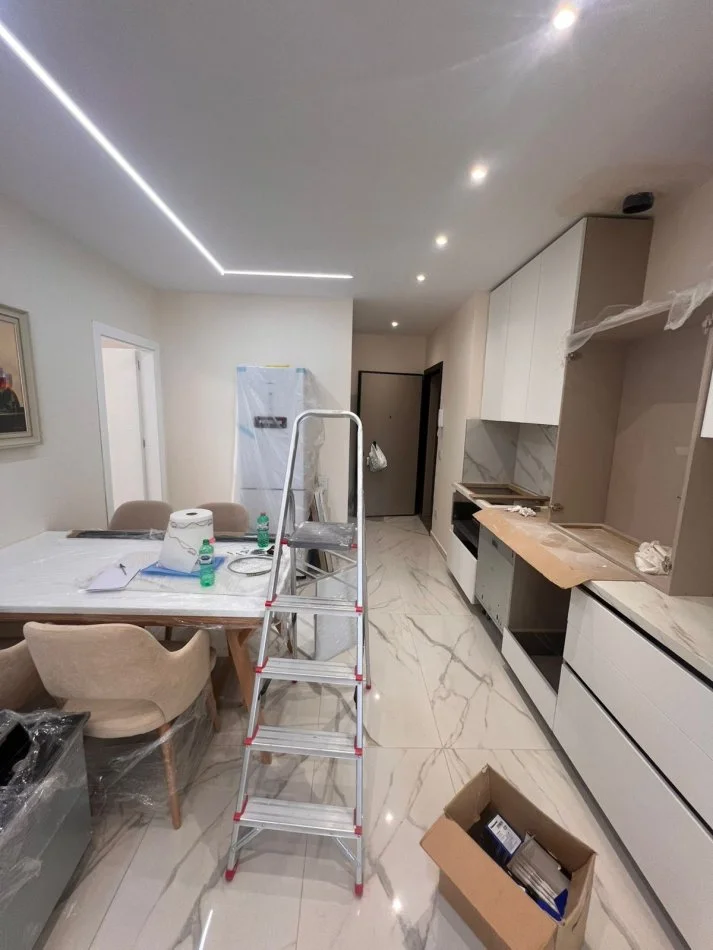 Tirane, jepet me qera apartament 2+1 Kati 5, 120 m² 900 € (mine peza)