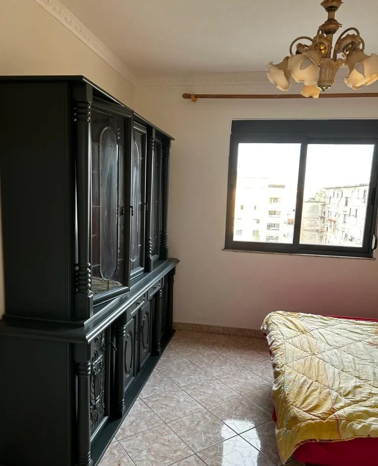Tirane, jepet me qera apartament 2+1+Ballkon Kati 6, 80 m² 420 € (rruga Dritan Hoxha)