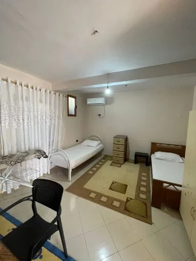 Tirane, jepet me qera garsonier Kati 0, 40 m² 300 € (jordan misja)