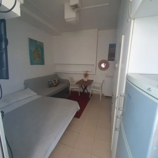 Tirane, jepet me qera garsonier 1+1+Aneks+Ballkon Kati 2, 40 m² 300 € (fresku)