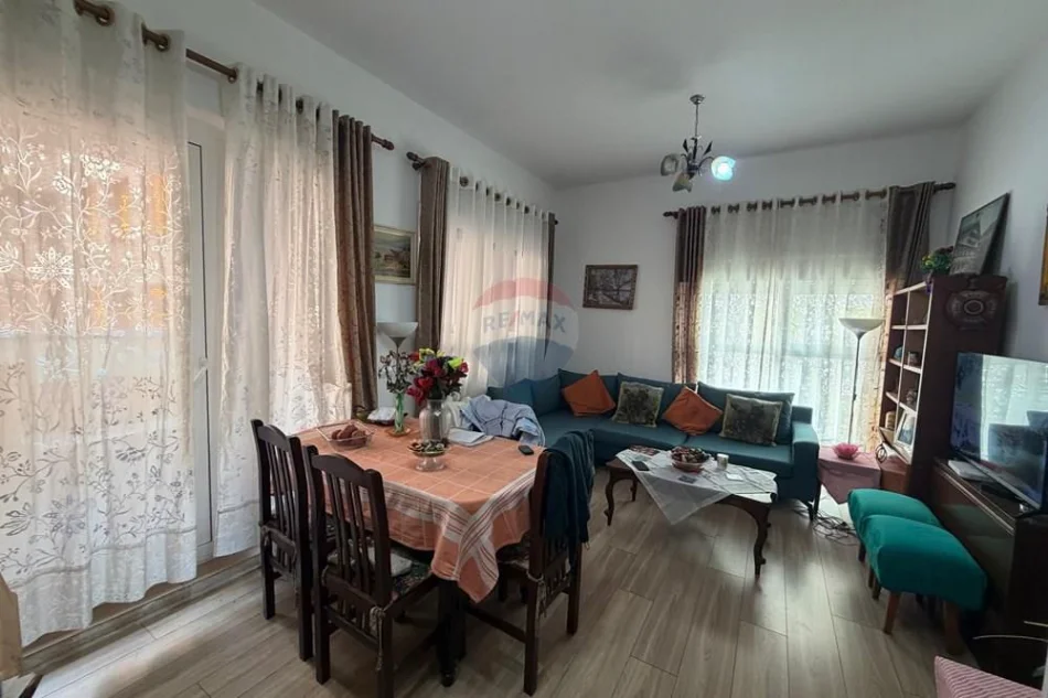 Tirane, shitet apartament 2+1 Kati 2, 84 m² 145.000 € (kompleksi mangalem)