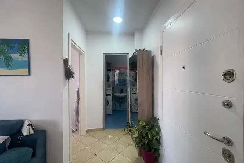 Tirane, shitet apartament 1+1 Kati 8, 55 m² 85.000 € 