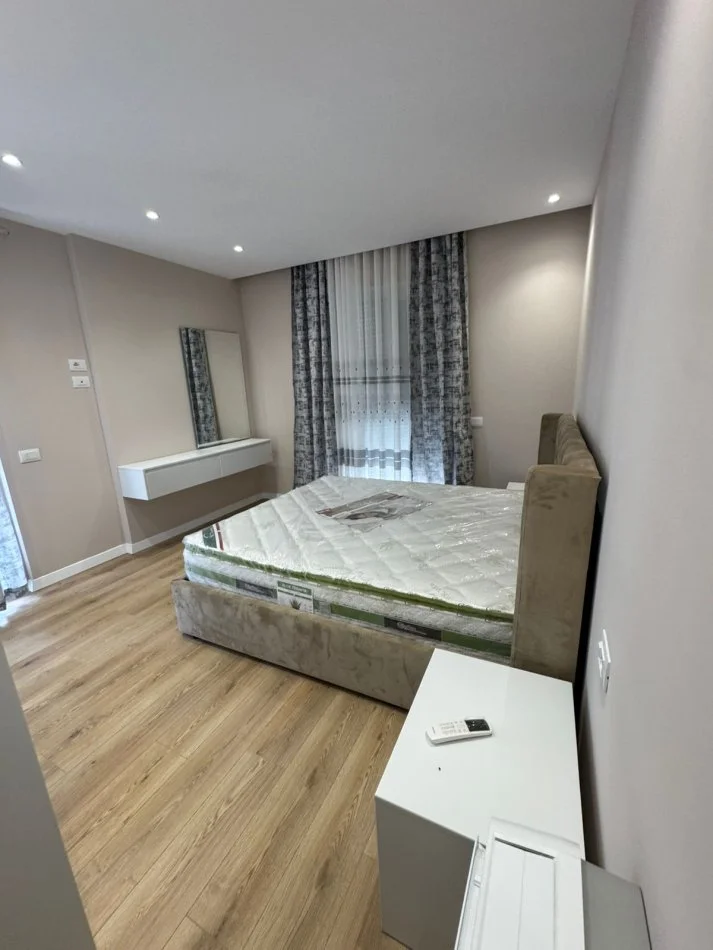 Tirane, shitet apartament 2+1+Ballkon Kati 2, 100 m² 160.000 € (Univers City Pamje Parku Totalisht Investuar + Post Parkimi)