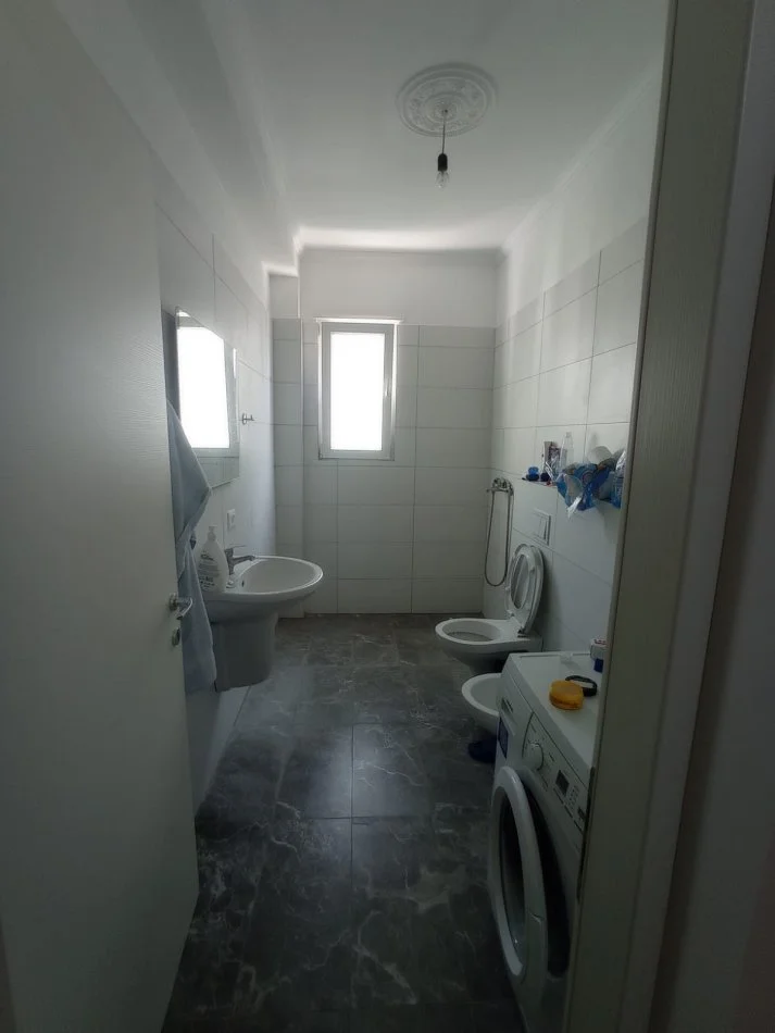 Tirane, shitet apartament 2+1+Aneks+Ballkon Kati 3, 81 m² 134.000 € (ASTIR)