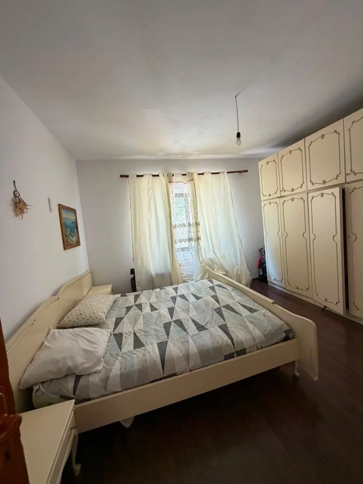Tirane, jepet me qera apartament 1+1 Kati 0, 60 m² 400 € (Rruga Stavri themeli pran ish globe)