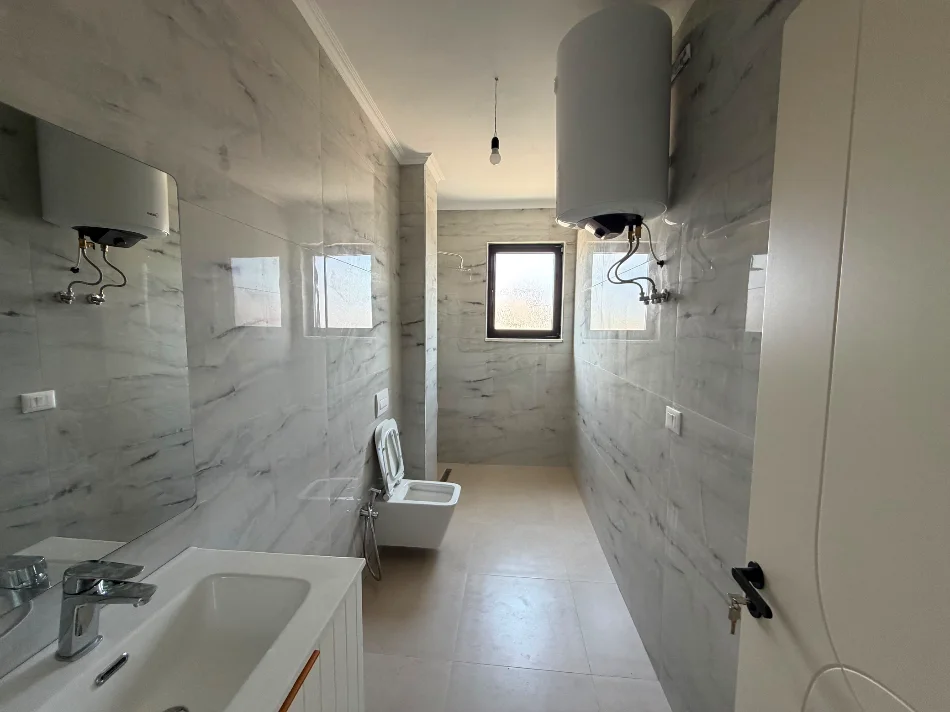 Durres, shitet apartament 1+1+Ballkon Kati 5, 65 m² 110.000 € 