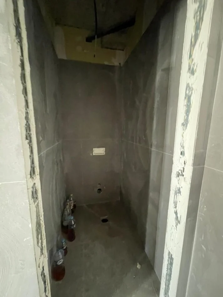 Tirane, jepet me qera zyre Kati 14, 437 m² 10.050 € (Downtown One)