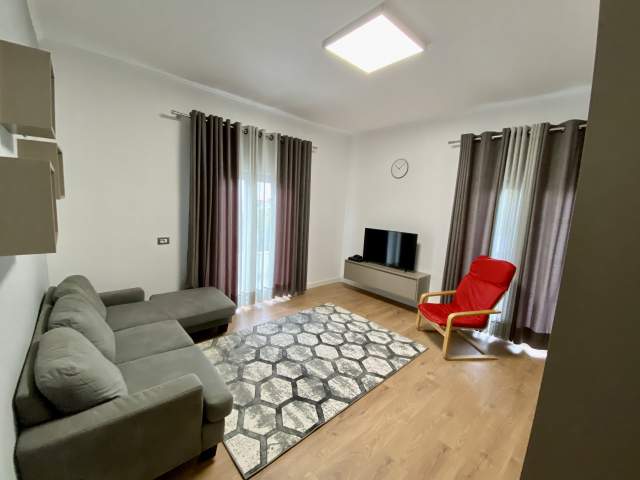 Tirane, jepet me qera apartament 1+1+BLK Kati 2, 70 m² 30.000 Leke (Mihal Grameno)