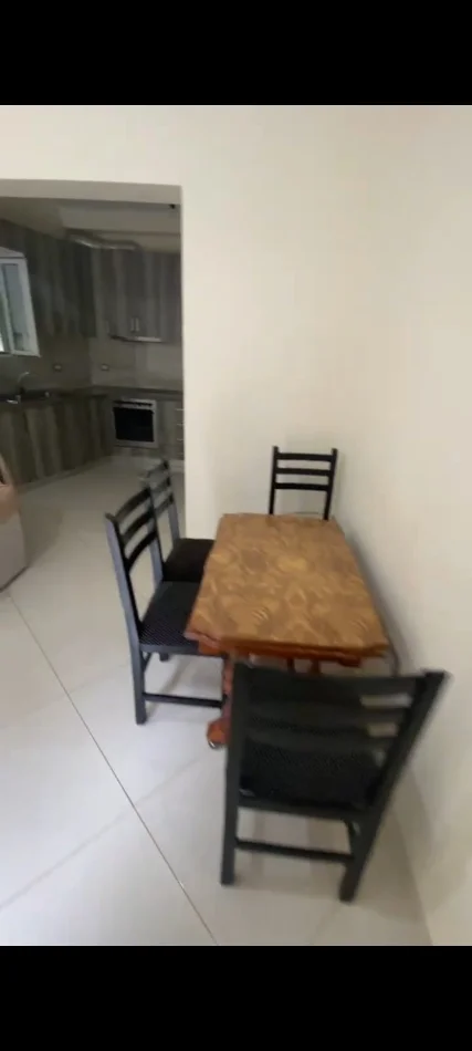 Tirane, jepet me qera shtepi 2+1 Kati 1, 70 m² 300 € (Qytet Studenti)