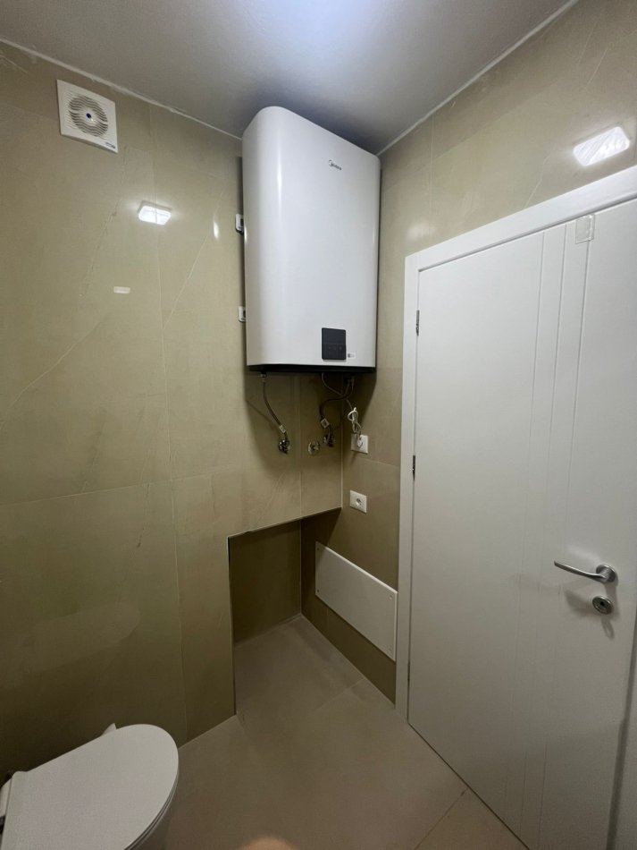 Tirane, jepet me qera apartament 1+1+Aneks+Ballkon Kati 0, 50 m² 600 € (Rr,Abdyl Frasheri)