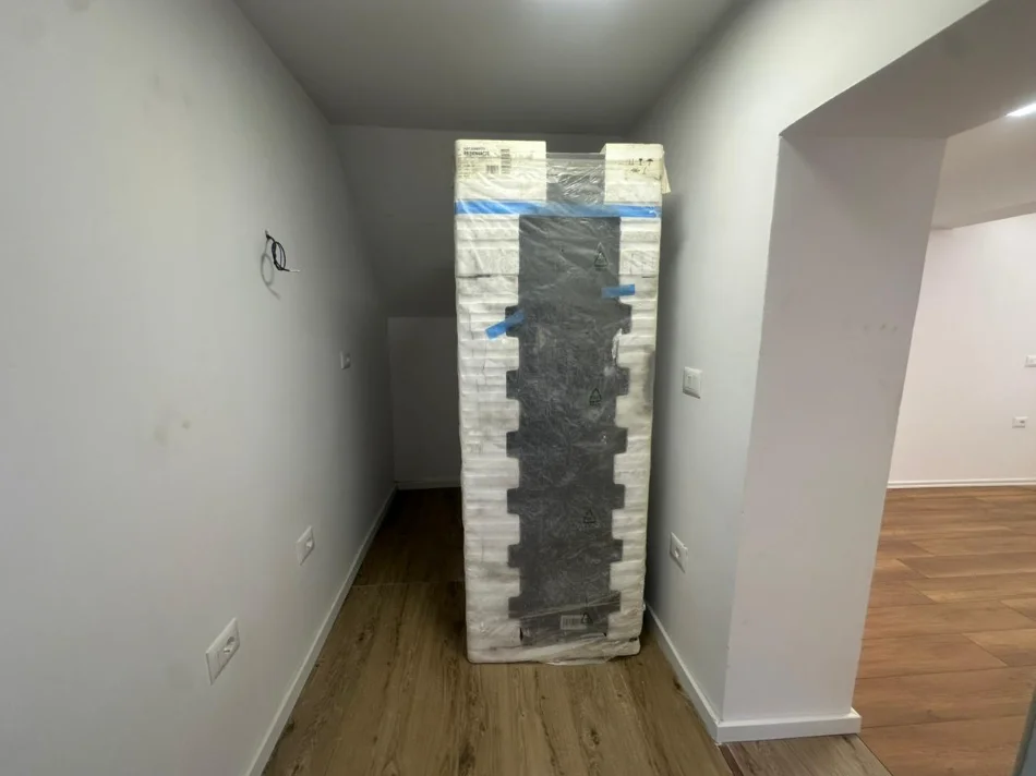 Tirane, jepet me qera apartament Kati 1, 78 m² 800 € (Bulevardi Zhan Dark)