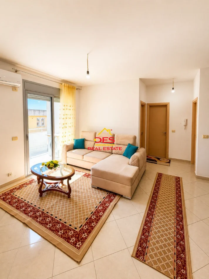 Vlore, shitet apartament 2+1+Ballkon Kati 4, 84 m² 136.000 € (Rruga Sulejman Delvina)