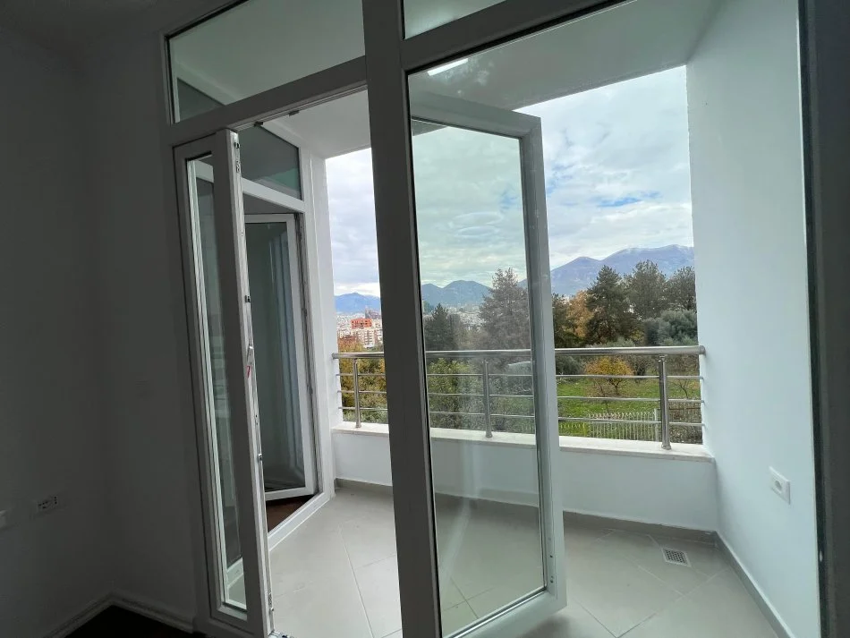Tirane, shes apartament 1+1+Aneks+Ballkon Kati 4, 63 m² 119.000 € (Kopshti Botanik)