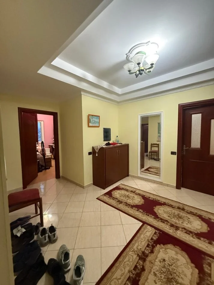 Sarande, shes apartament 4+1+Ballkon Kati 3, 195 m² 315.000 € (Sarande)