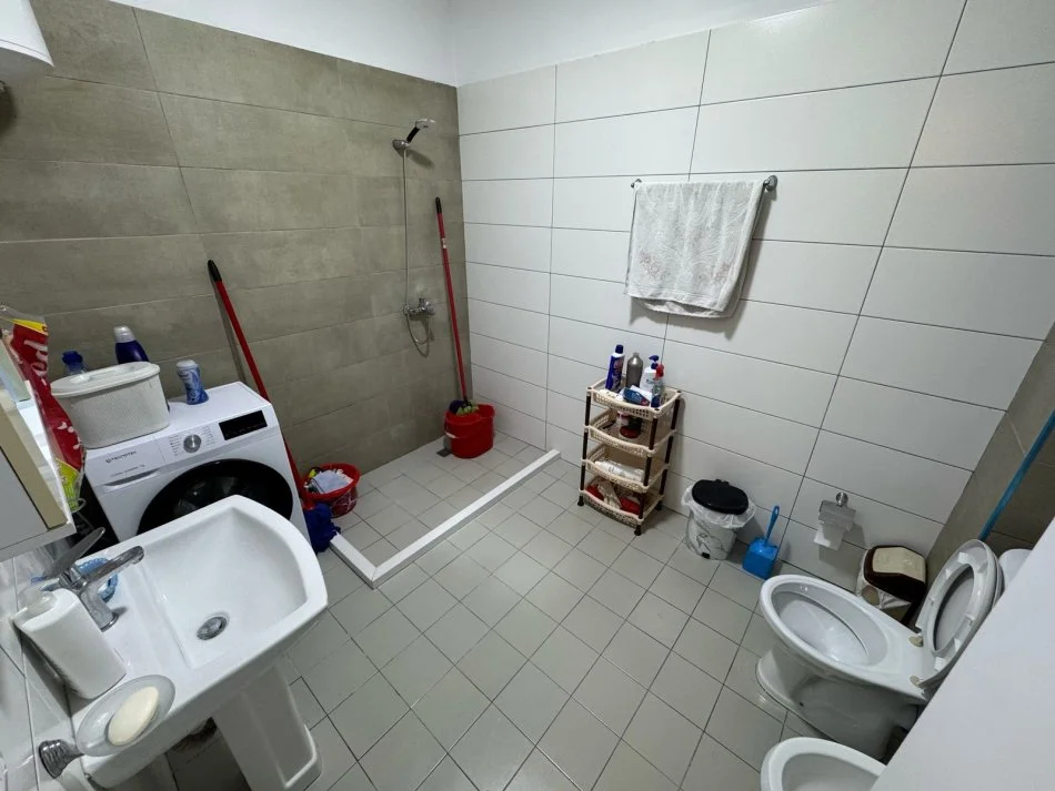 Tirane, shitet 2+1 Kati 7, 104 m² 93.000 € 