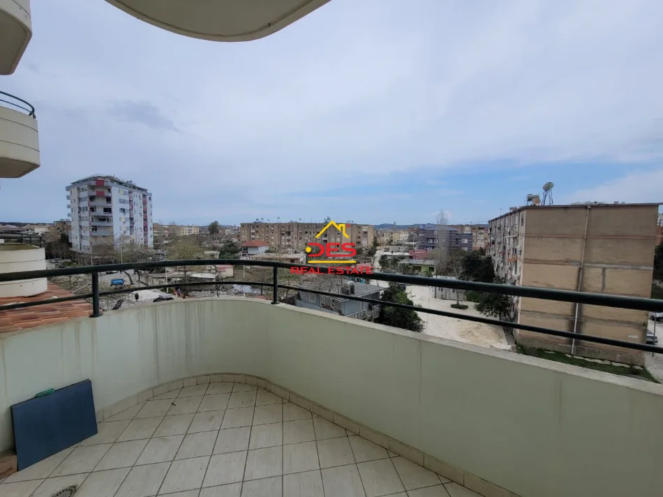 Vlore, shitet apartament 2+1+Ballkon Kati 4, 108 m² 145.000 € (Çole)