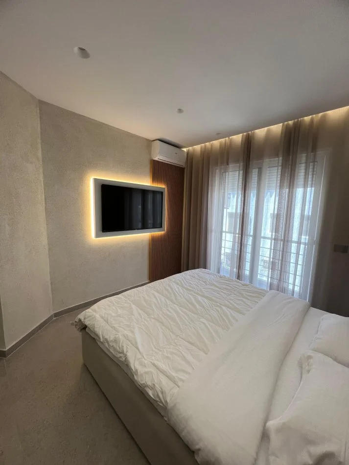 Tirane, shitet apartament 1+1+Ballkon Kati 1, 63 m² 194.000 € 