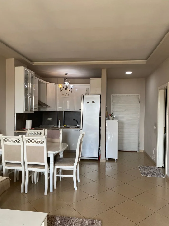 Tirane, jepet me qera apartament 1+1+Ballkon Kati 6, 74 m² 500 € (Rruga Don Bosco, Kompleksi Besa-R)