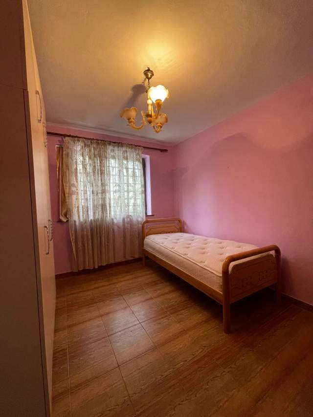 Tirane, jap me qera apartament 3+1+BLK Kati 2, 90 m² 400 Euro (Zogu i Zi)