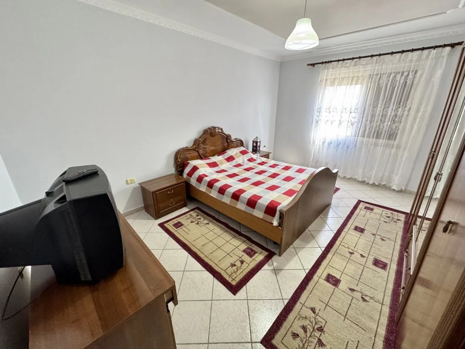 Tirane, jepet me qera 1+1+Ballkon Kati 11, 68 m² 450 € (Prane Kompleksit Square 21)
