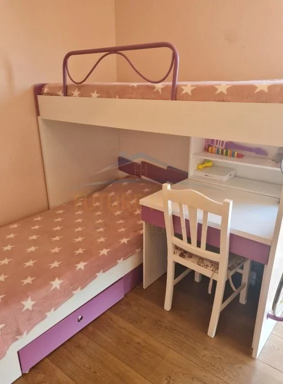 Tirane, jepet me qera apartament 2+1 Kati 5, 90 m² 500 € (Stacioni i Trenit)