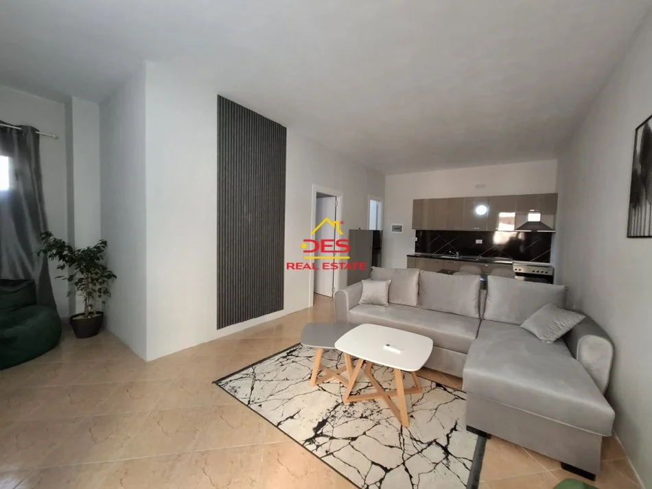 Vlore, jepet me qera apartament 1+1 Kati 0, 70 m² 300 € (Rruga gjergj Arianiti)