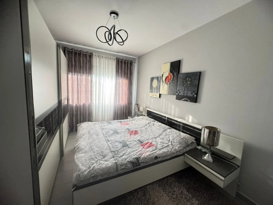 Tirane, shitet apartament 1+1+Ballkon Kati 6, 63 m² 93.000 € (Bulevardi Migjeni)