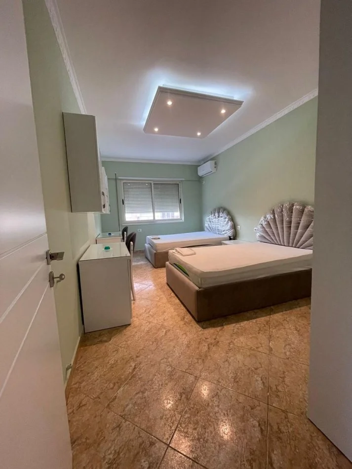 Tirane, jepet me qera apartament 2+1+Ballkon Kati 5, 100 m² 800 € (RRUGA DON BOSKO)