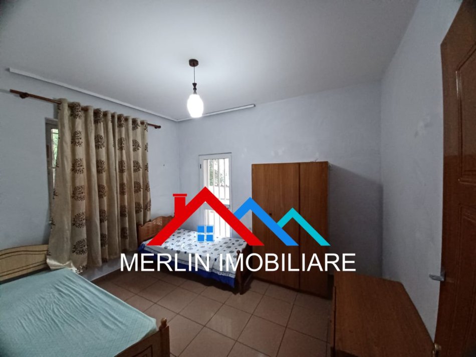 Tirane, jepet me qera apartament 2+1 Kati 1, 120 m² 400 € (RRUGA KAHRAMAN YLLI)