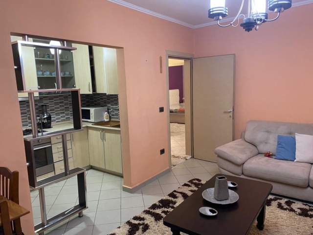 Tirane, jepet me qera apartament 2+1+BLK Kati 4, 75 m² 39.000 Leke (Gaqo Tashko)