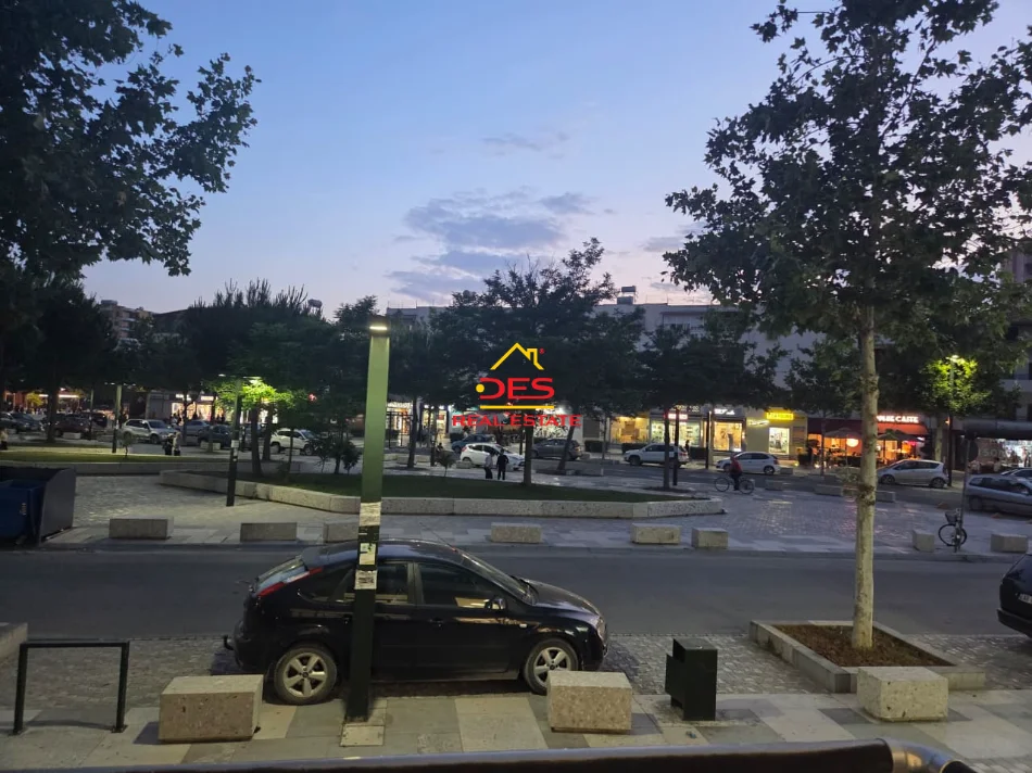 Vlore, shitet ambjent biznesi Kati 0, 65 m² 270.000 € (Rruga Sulejman Delvina)
