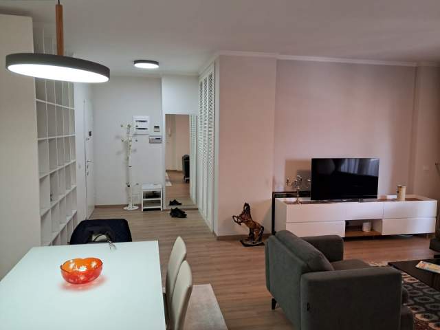 Tirane, jepet me qera apartament 2+1+A+BLK Kati 8, 100 m² 800 Euro (sami frasheri)