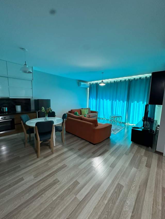 Tirane, jepet me qera apartament 2+1+A+BLK Kati 5, 100 m² 700 Euro (Selvia)