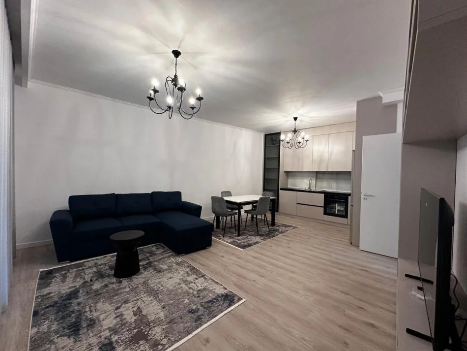 Tirane, jepet me qera apartament 1+1+Ballkon Kati 1, 65 m² 700 € (Pazari i Ri, Rr Tefta Tashko Koco)