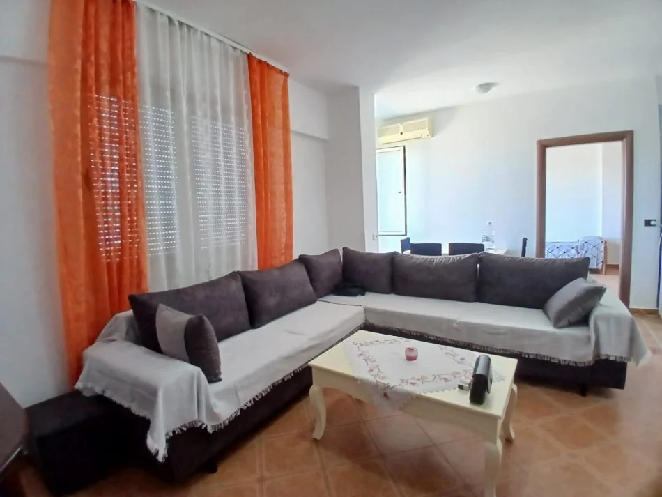 Tirane, jepet me qera apartament 2+1+Ballkon Kati 10, 90 m² 600 € (Rruga e Kavajes , prane Globe)