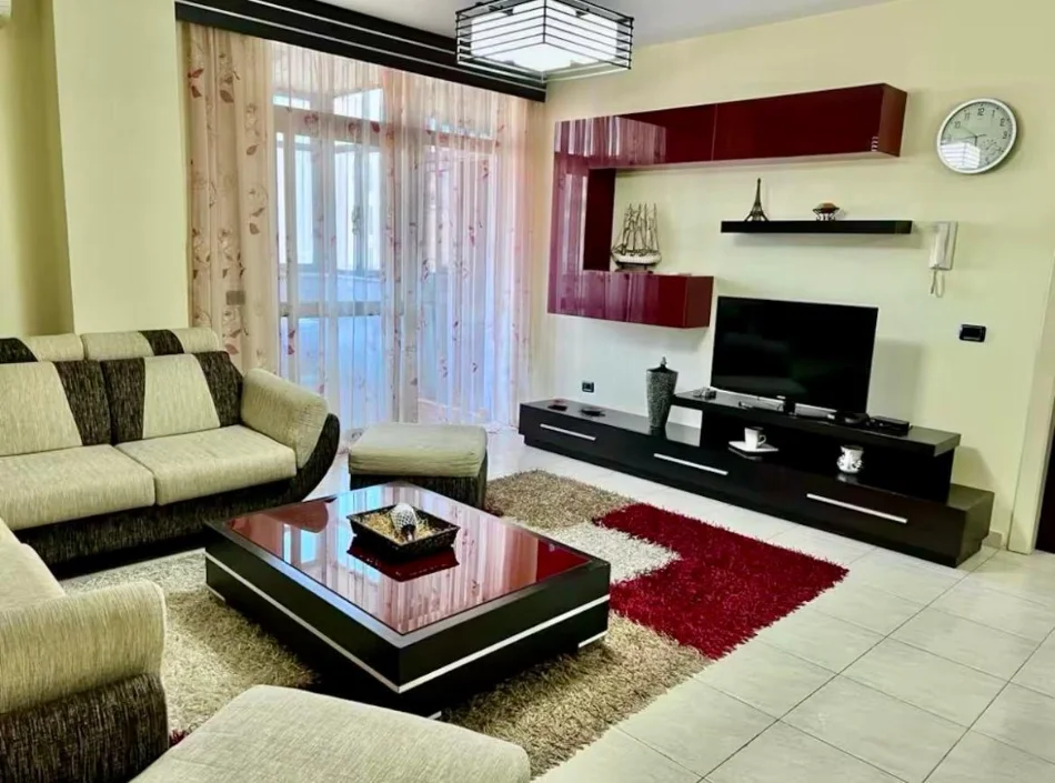 Tirane, shitet apartament 2+1 Kati 5, 113 m² 379.000 € (5 hapa nga Sheshi Skenderbej)