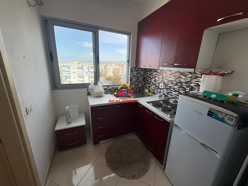 Vlore, shitet garsonier Kati 9, 34 m² 58.000 € (Rruga 1 Maji)