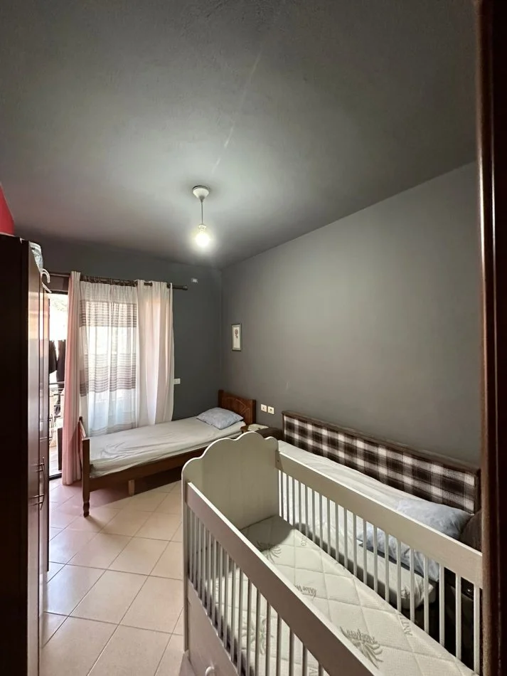 Tirane, shitet apartament 2+1+Ballkon Kati 5, 97 m² 110.000 € (Besim Alla)