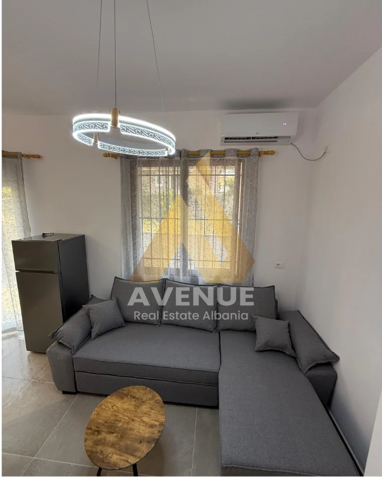 Tirane, jepet me qera apartament 1+1+Ballkon Kati 4, 50 m² 520 € (Rruga Hamdi Pepo)