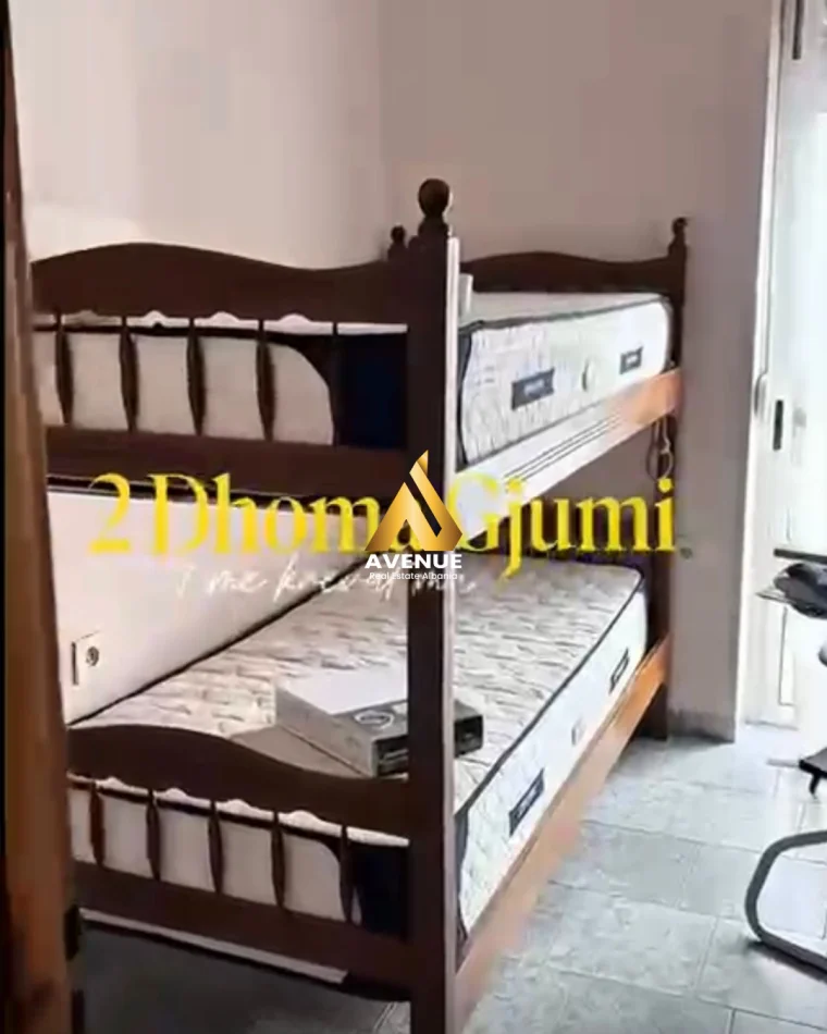 Tirane, jepet me qera apartament 2+1+Ballkon Kati 3, 80 m² 500 € (Rruga e Dibres)