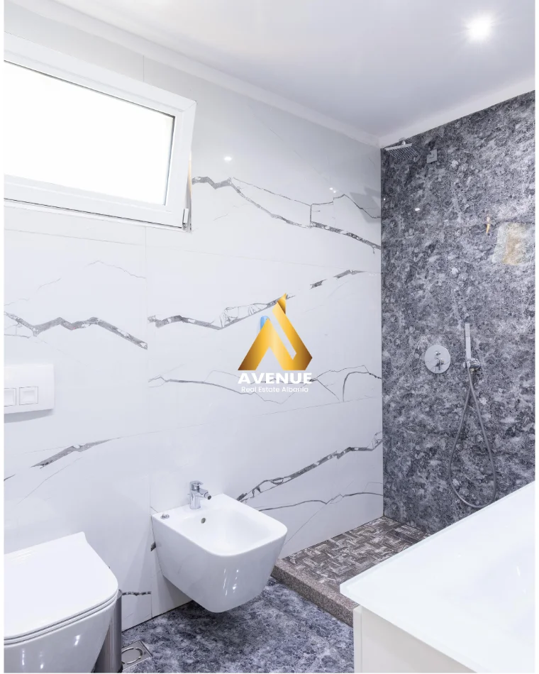 Tirane, shitet apartament 2+1 Kati 2, 105 m² 260.000 € (zogu i zi)