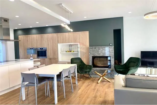 Tirane, jepet me qera Vile 3 Katshe 350 m² 2.200 Euro (Prane TEG)