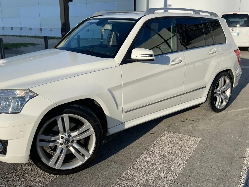 Tirane, shes SUV | Fuoristrad | Xhip Mercedes Benz GLK 220 Nafte, e bardhë automatik Kondicioner 219.000 km 10.899 €