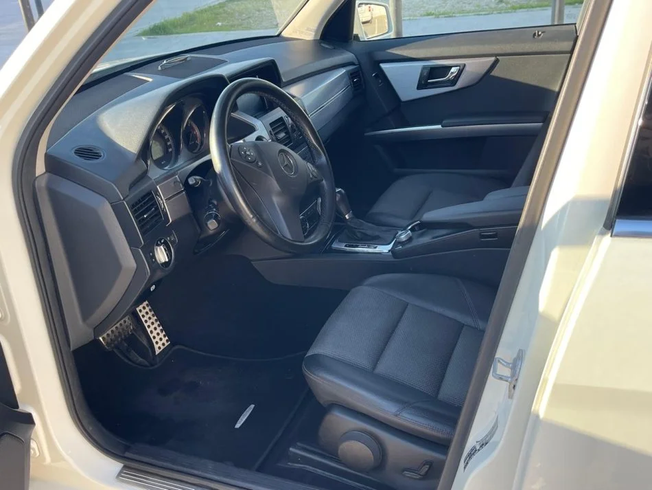 Tirane, shes SUV | Fuoristrad | Xhip Mercedes Benz GLK 220 Nafte, e bardhë automatik Kondicioner 219.000 km 10.899 €