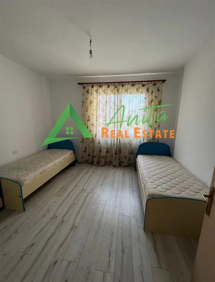 Tirane, jepet me qera apartament 2+1+Ballkon Kati 4, 103 m², 50 000 Leke (Astir)