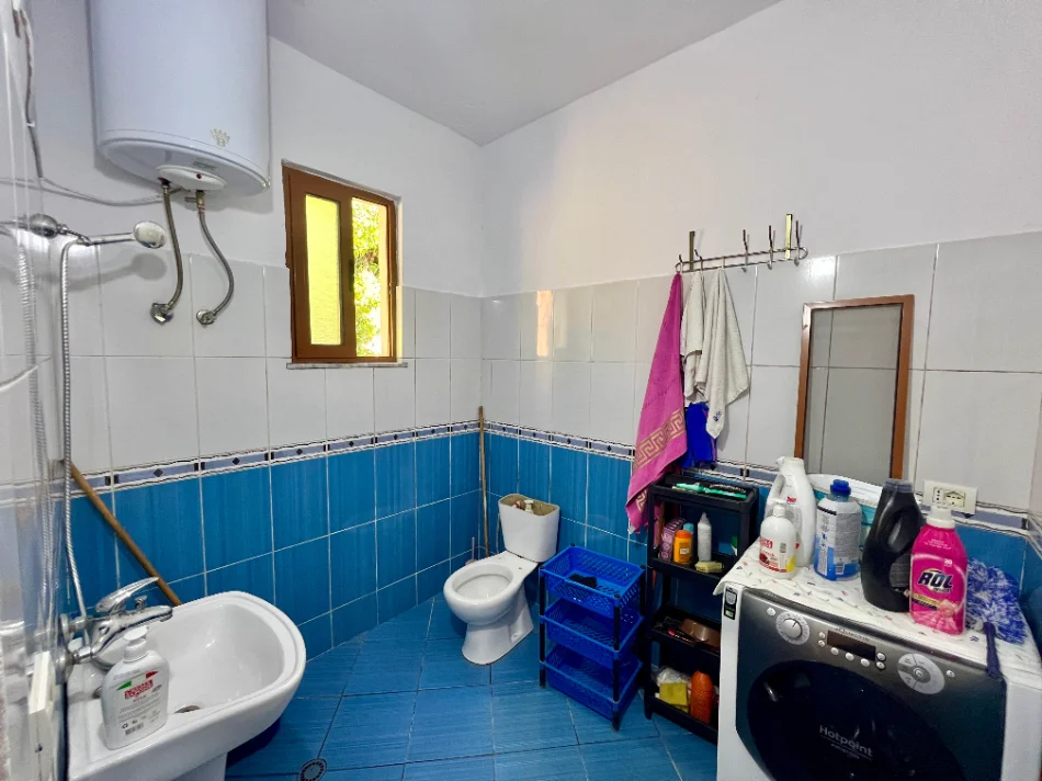 Tirane, jepet me qera shtepi 2+1 Kati 1, 80 m² 350 € (Unaza e madhe)