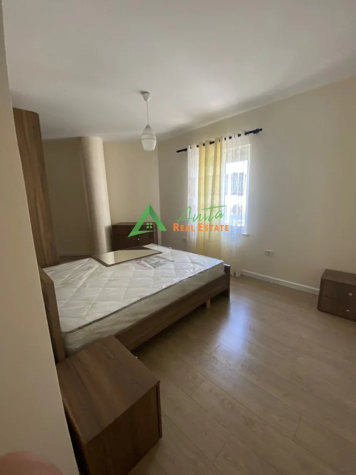 Tirane, jepet me qera apartament 2+1 Kati 2, 99 m² 550 € (Rruga Dritan Hoxha)